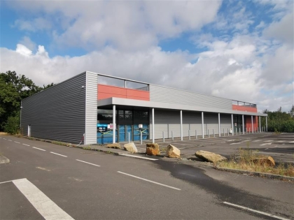 Location Commerces LANVALLAY - Photo 1