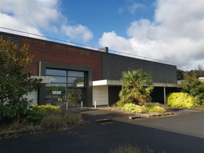 Location Commerces LANVALLAY - Photo 2
