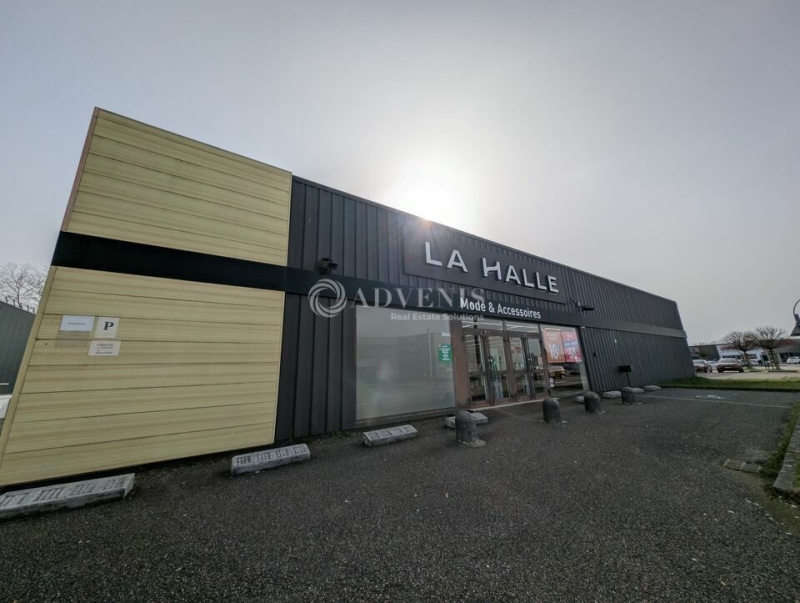 Location Commerces SCHWEIGHOUSE SUR MODER (67590) - Photo 1