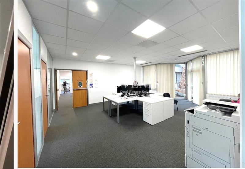 Location Bureaux BORDEAUX (33300) - Photo 8