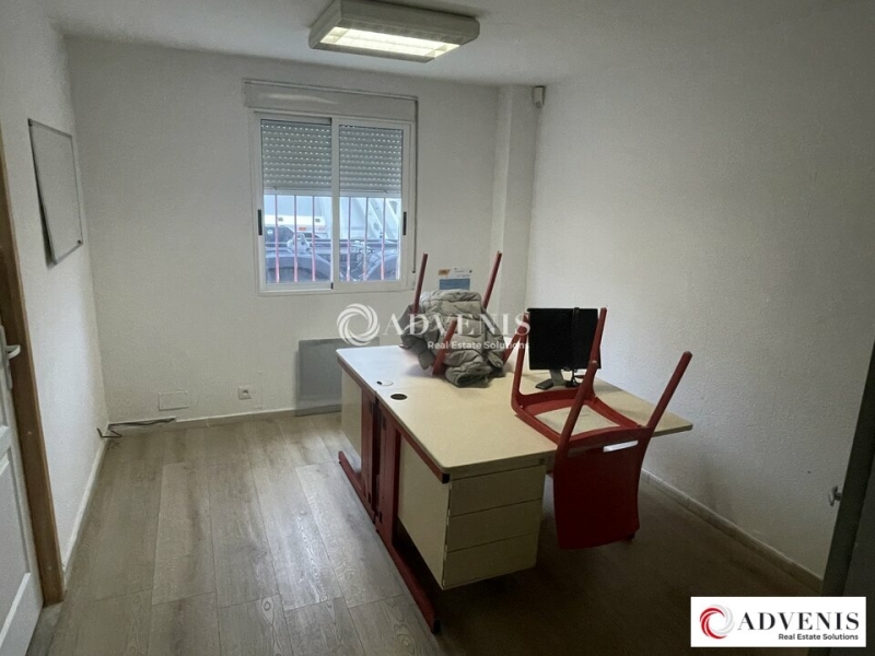 Location Activités Entrepôts BLANQUEFORT (33290) - Photo 5