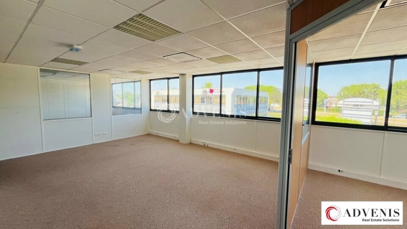 Location Bureaux GRADIGNAN (33170) - Photo 2