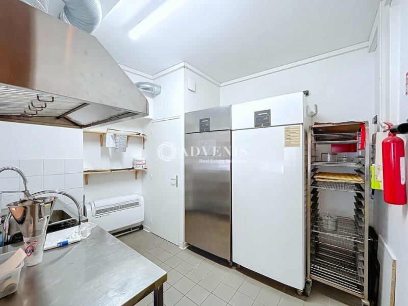 Location Commerces BORDEAUX (33000) - Photo 5