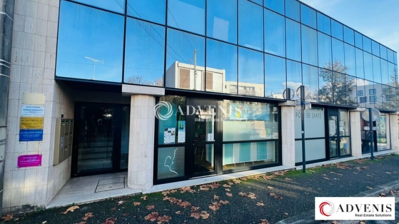 Location Commerces MÉRIGNAC (33700) - Photo 9