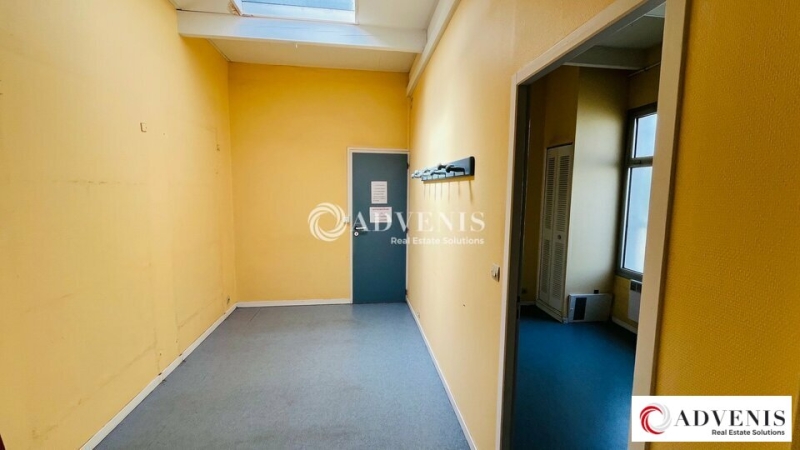 Location Commerces VILLENAVE-D'ORNON (33140) - Photo 3