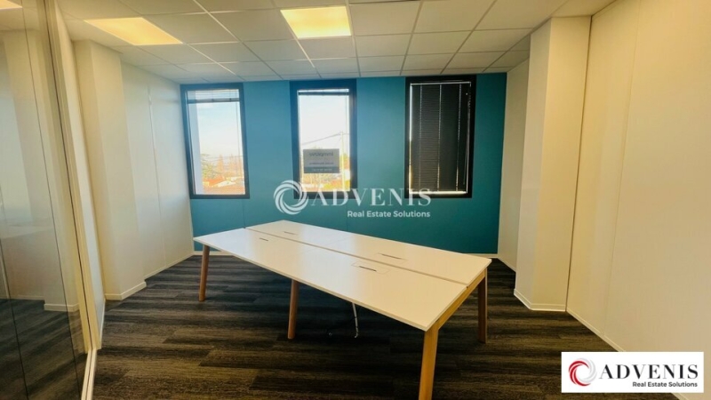 Location Bureaux EYSINES (33320) - Photo 9