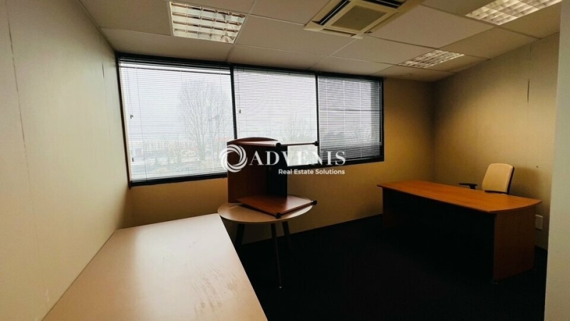 Location Bureaux BRUGES (33520) - Photo 8
