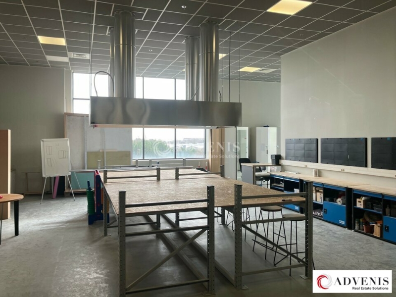 Location Commerces MÉRIGNAC (33700) - Photo 1