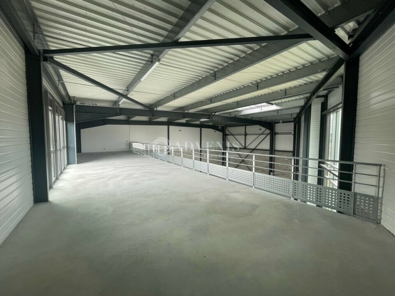 Location Activités Entrepôts TRESSES (33370) - Photo 9