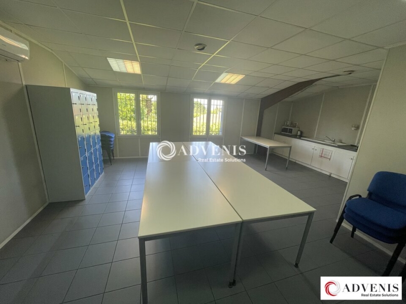 Location Activités Entrepôts AMBARÈS ET LAGRAVE (33440) - Photo 8
