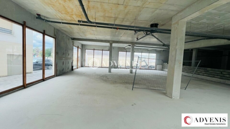 Location Commerces VILLENAVE D'ORNON (33140) - Photo 4