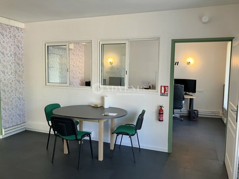 Location Bureaux BOURGES (18000) - Photo 2