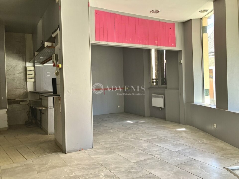 Location Commerces MEHUN-SUR-YÈVRE (18500) - Photo 4
