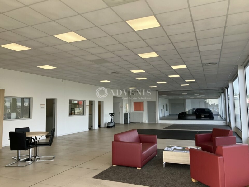 Vente Investisseur Activités Entrepôts SAINT-DOULCHARD (18230) - Photo 5