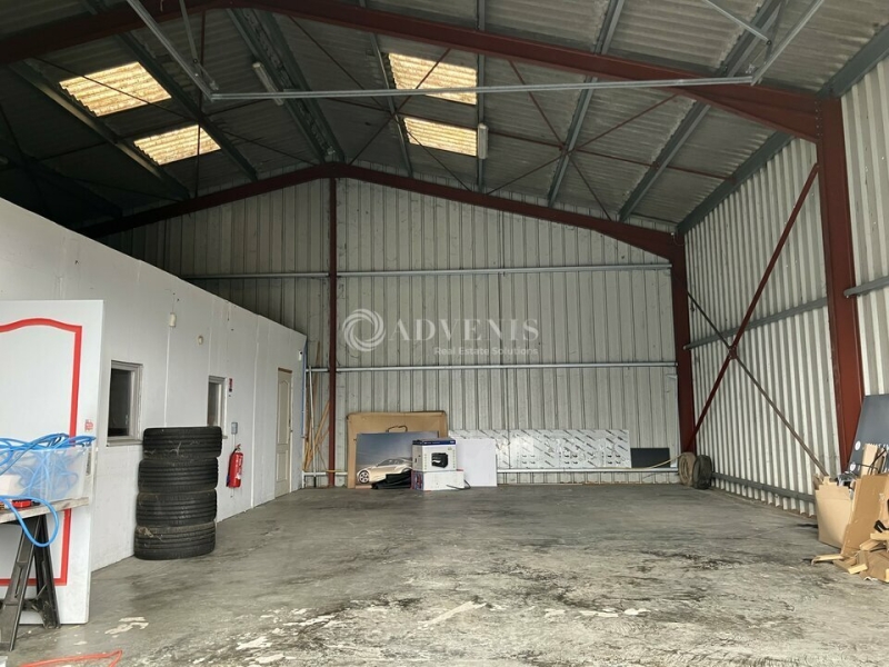 Location Activités Entrepôts SAINT-GERMAIN-DU-PUY (18390) - Photo 4