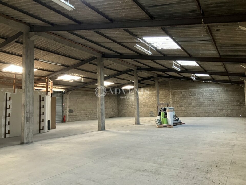 Vente Investisseur Activités Entrepôts FOECY (18500) - Photo 3