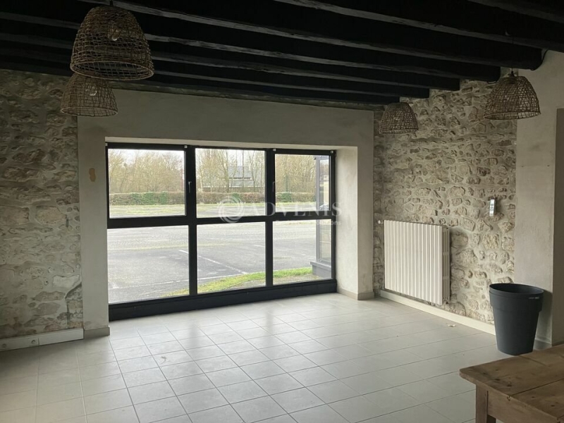 Location Bureaux SAINT DOULCHARD (18230) - Photo 2