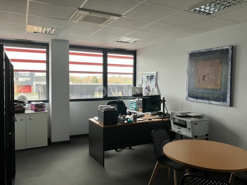 Location Bureaux BOURGES (18000) - Photo 3