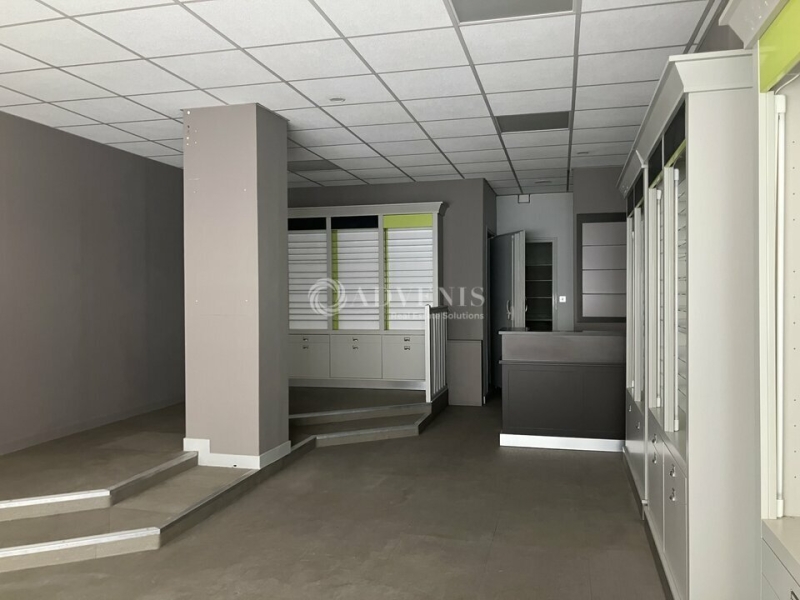 Location Commerces BOURGES (18000) - Photo 1