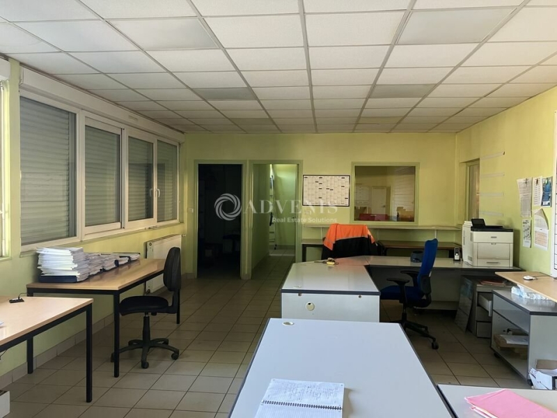 Location Activités Entrepôts MEREAU (18120) - Photo 6