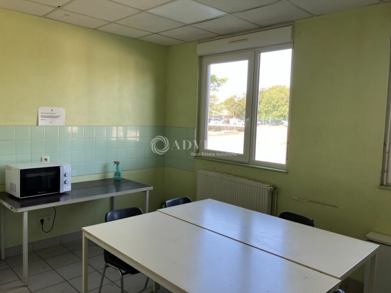 Location Activités Entrepôts MEREAU (18120) - Photo 7