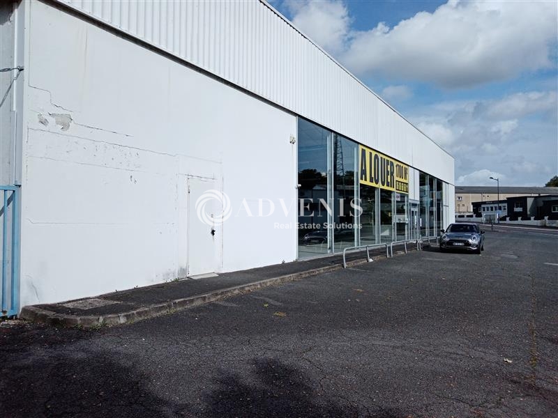 Location Commerces L'ISLE D'ESPAGNAC (16340) - Photo 2