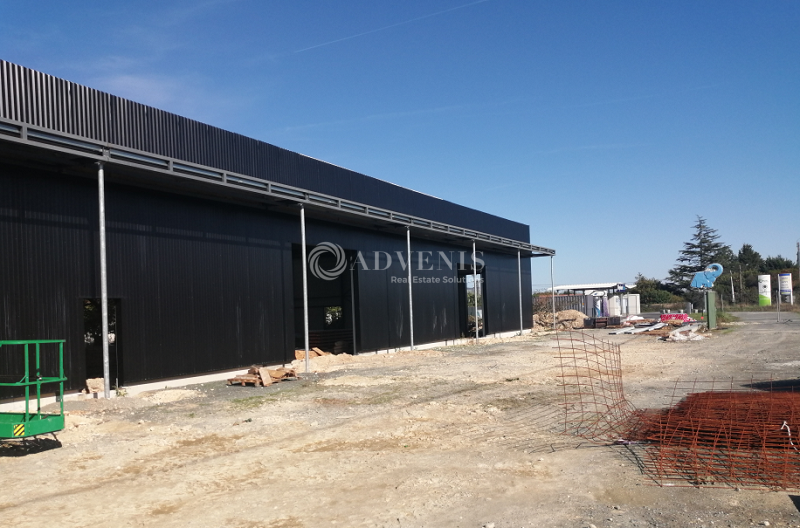 Location Commerces TONNAY CHARENTE (17430) - Photo 5