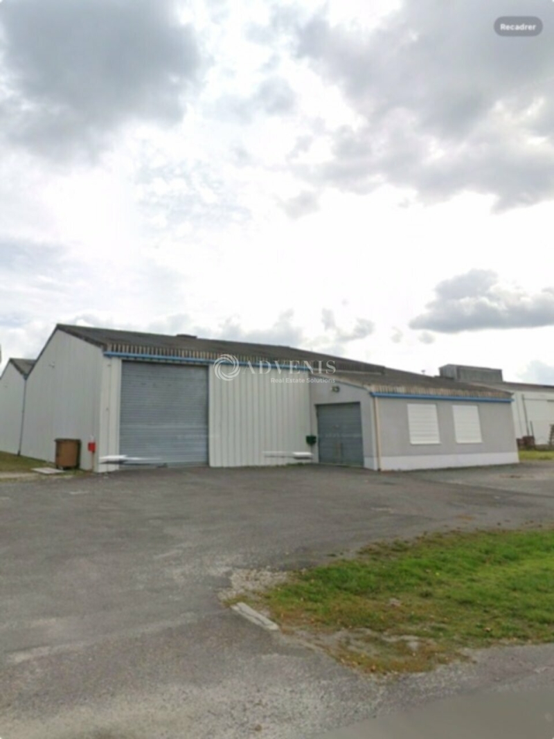 Location Entrepôts MERPINS (16100) - Photo 1