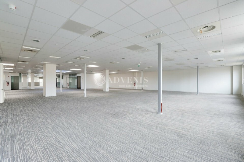 Location Bureaux CERGY (95800) - Photo 3