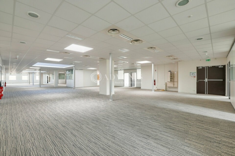 Location Bureaux CERGY (95800) - Photo 4