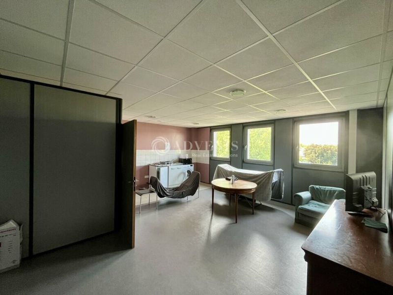 Location Activités Entrepôts MAGNY EN VEXIN (95420) - Photo 10