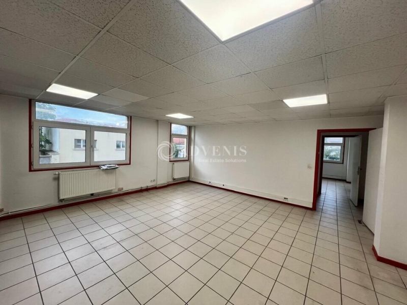 Location Bureaux ARGENTEUIL (95100) - Photo 2