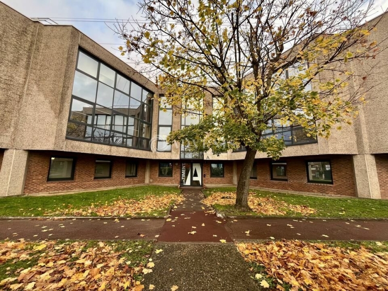 Vente Investisseur Bureaux et activités légères NANTERRE (92000) - Photo 2