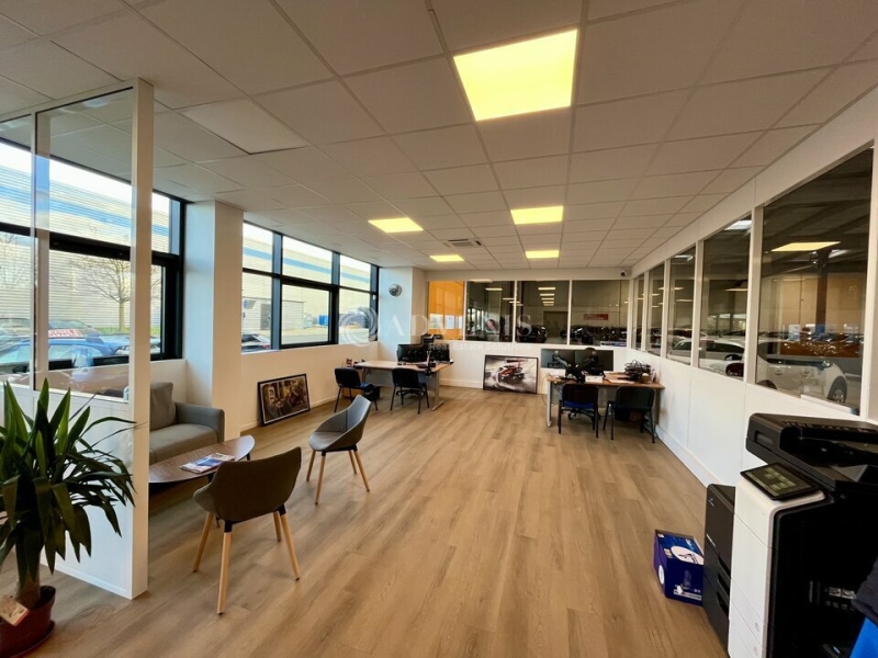 Location Activités Entrepôts TAVERNY (95150) - Photo 6