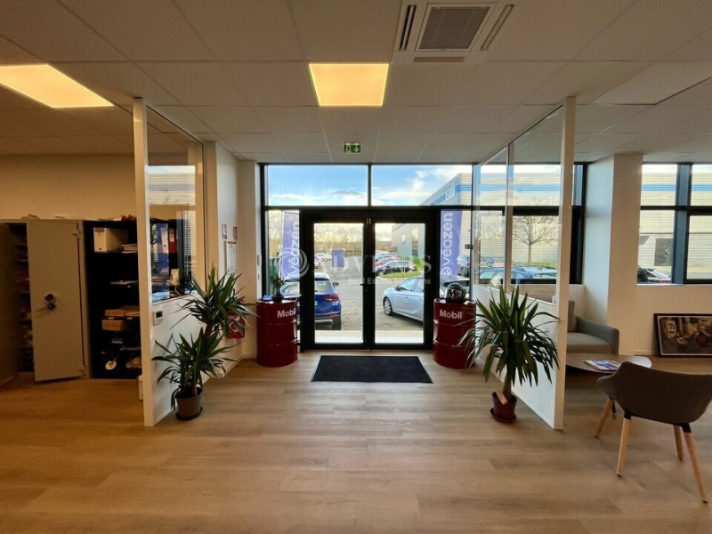 Location Activités Entrepôts TAVERNY (95150) - Photo 8