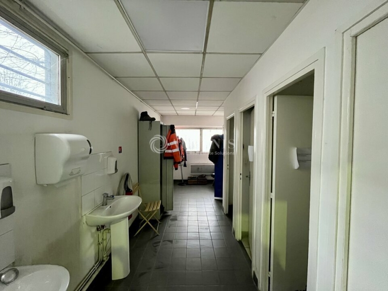 Location Activités Entrepôts SAINT OUEN L'AUMONE (95310) - Photo 11