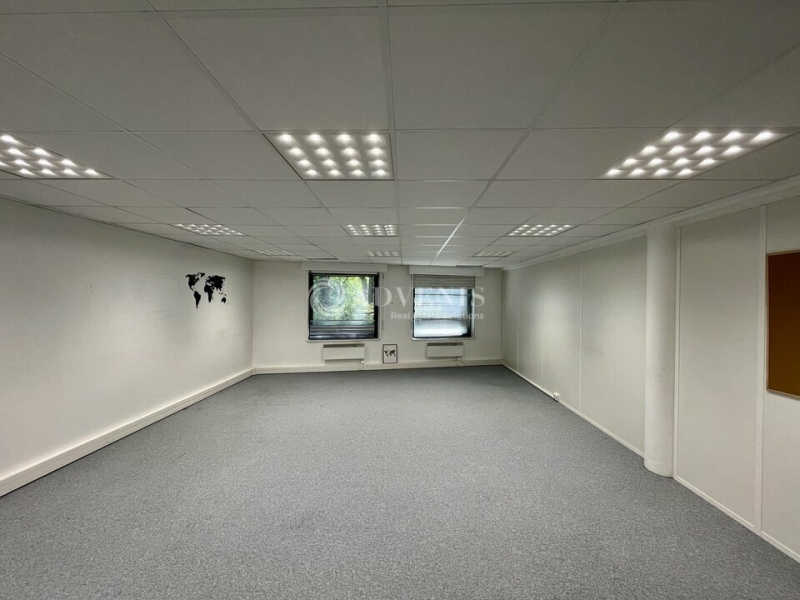 Location Bureaux CERGY (95800) - Photo 2