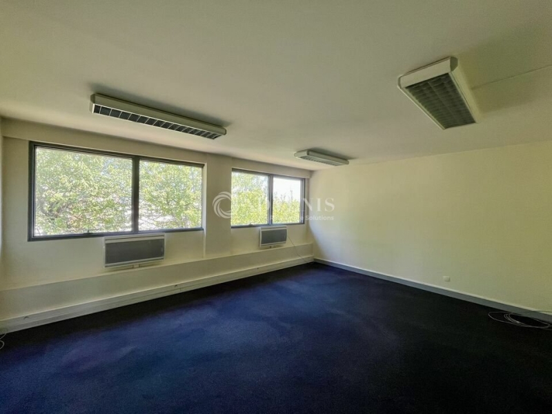 Location Bureaux CERGY (95800) - Photo 9
