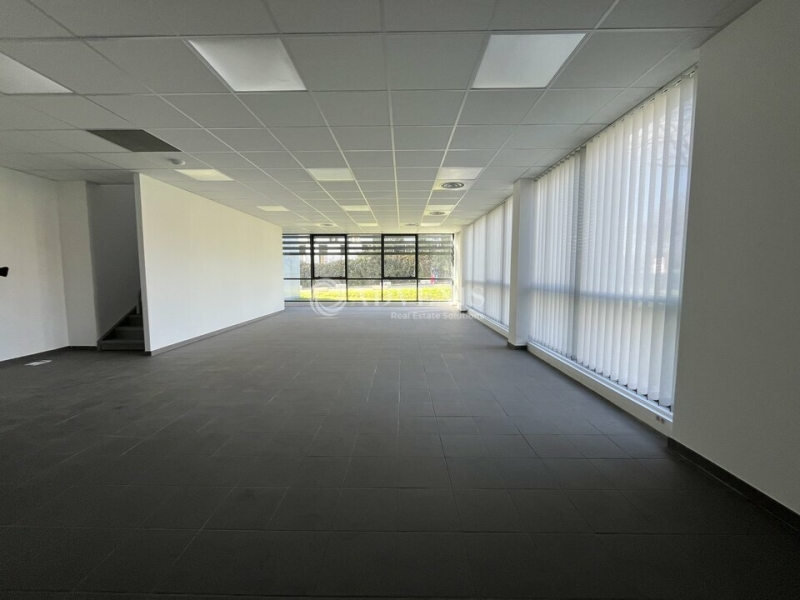 Location Activités Entrepôts GRIGNY (91350) - Photo 8