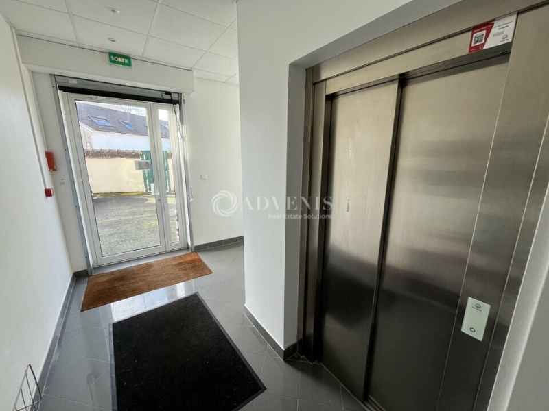 Vente Investisseur Bureaux DAMMARIE LES LYS (77190) - Photo 3
