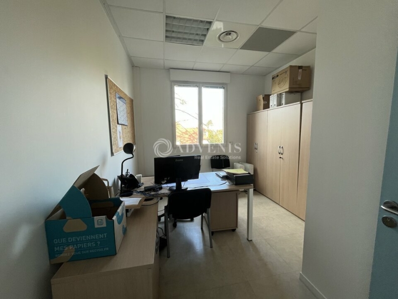 Vente Investisseur Bureaux DAMMARIE LES LYS (77190) - Photo 7