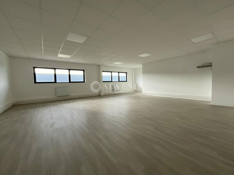 Location Activités Entrepôts LIEUSAINT (77127) - Photo 3