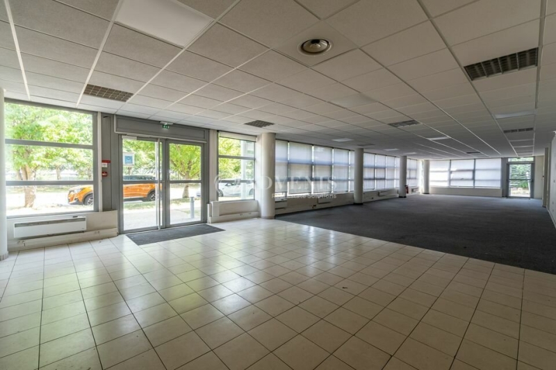 Location Activités Entrepôts COMBS LA VILLE (77380) - Photo 5