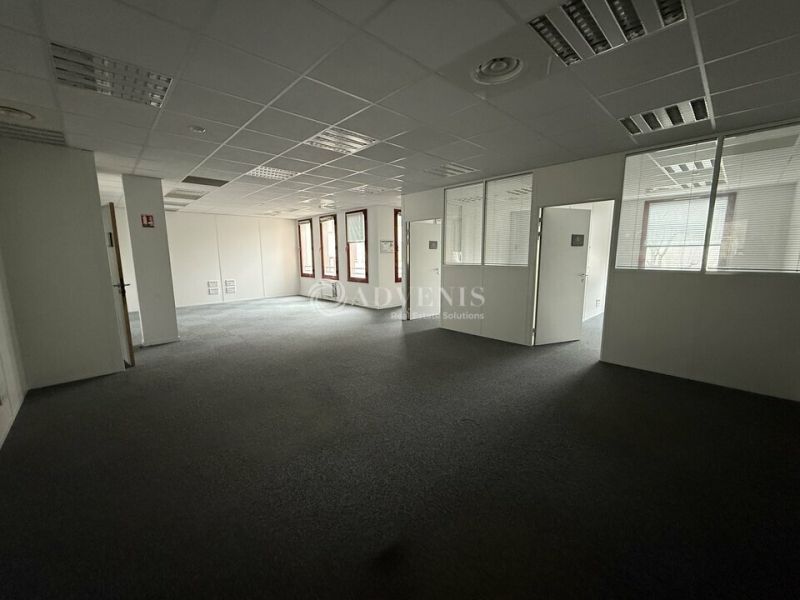 Location Bureaux LYON (69007) - Photo 8