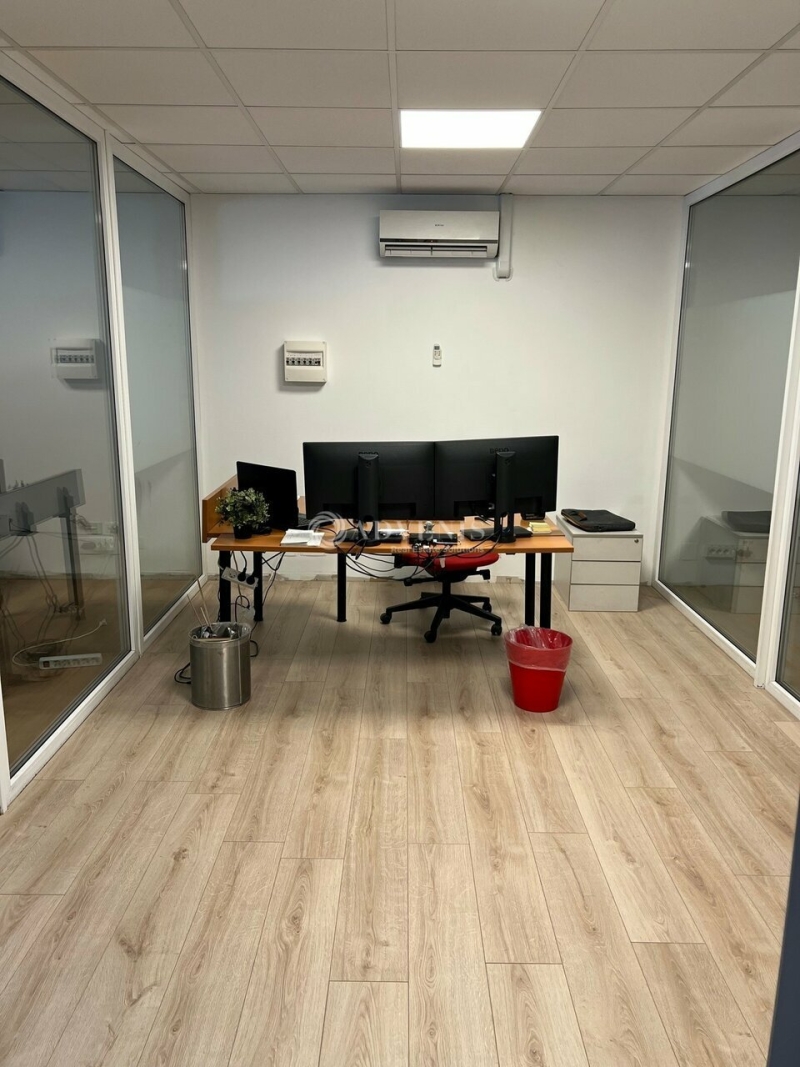 Location Bureaux MEYZIEU (69330) - Photo 14