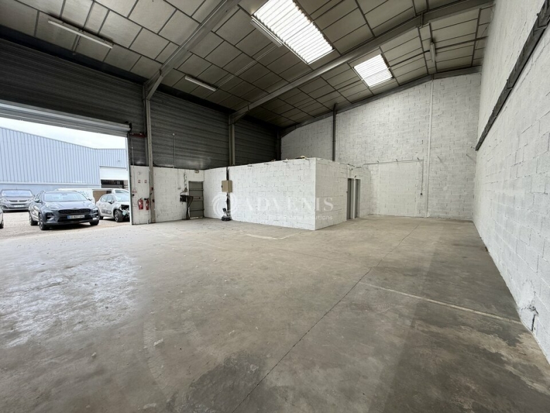 Location Activités Entrepôts CHASSIEU (69680) - Photo 2