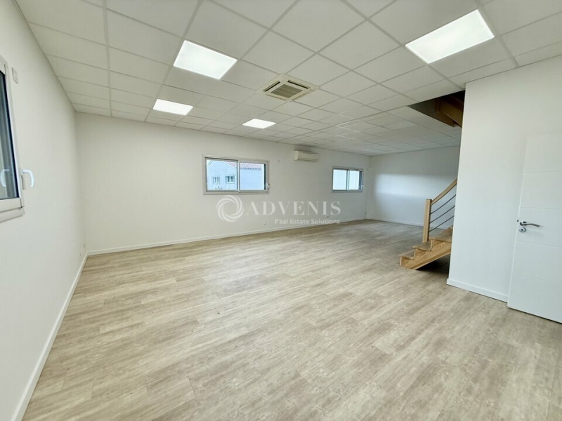 Vente Investisseur Bureaux CHAPONNAY (69970) - Photo 1
