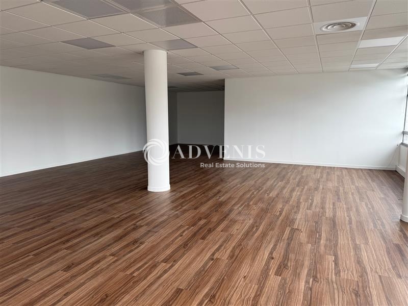 Location Bureaux SAINT PRIEST (69800) - Photo 3
