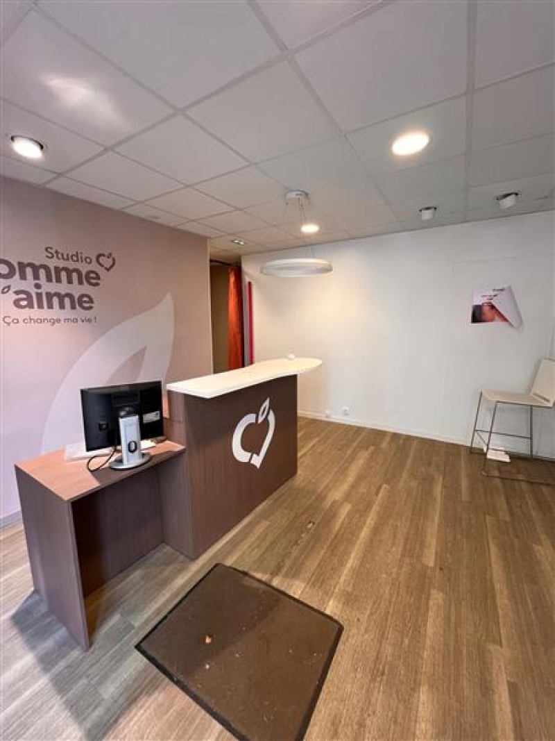 Location Commerces VILLEURBANNE (69100) - Photo 10