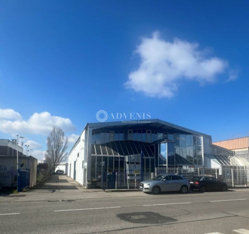 Location Entrepôts VAULX EN VELIN (69120) - Photo 2